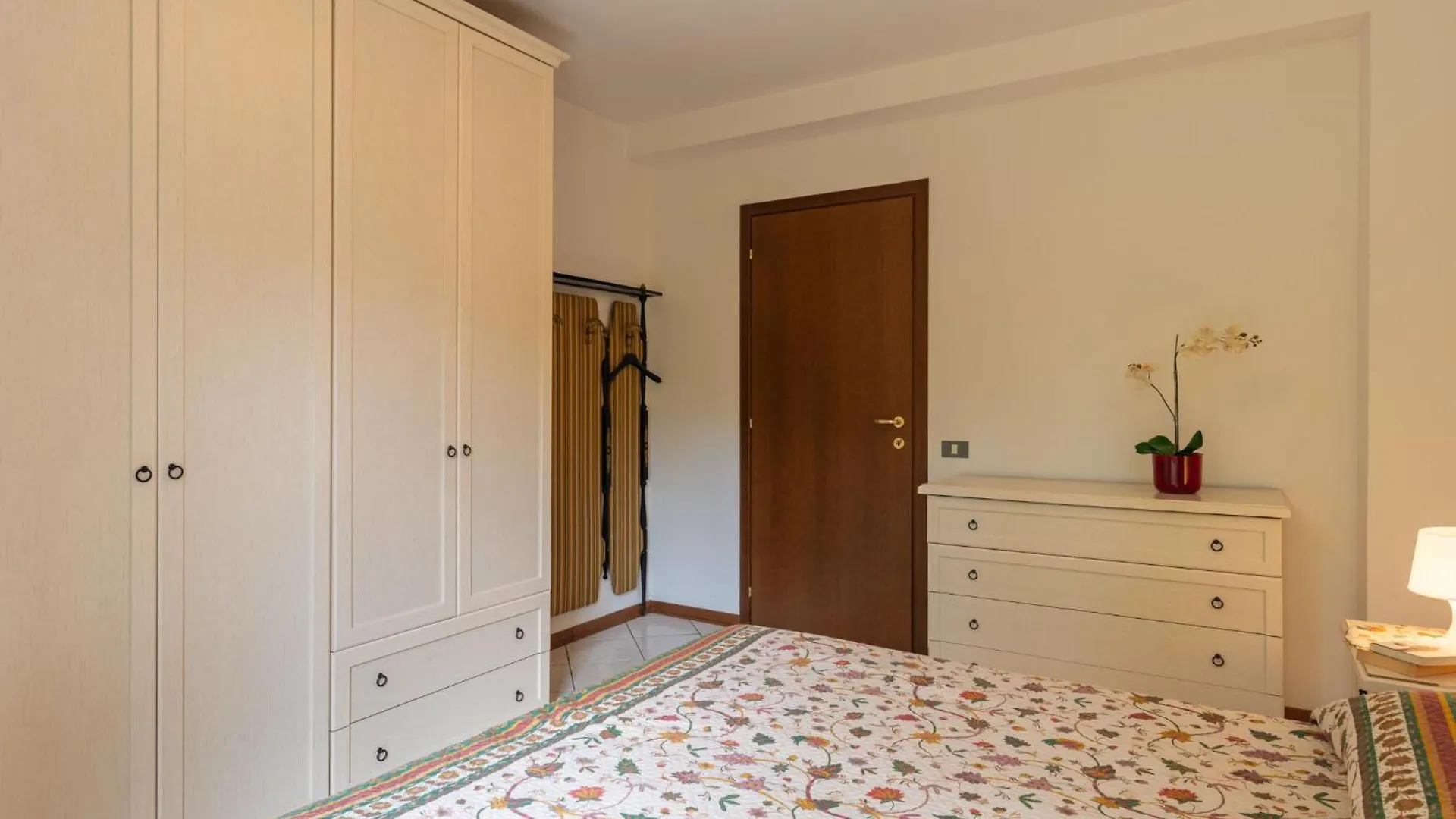 Apartment Ca Del Bernardi By Interhome Porto Valtravaglia